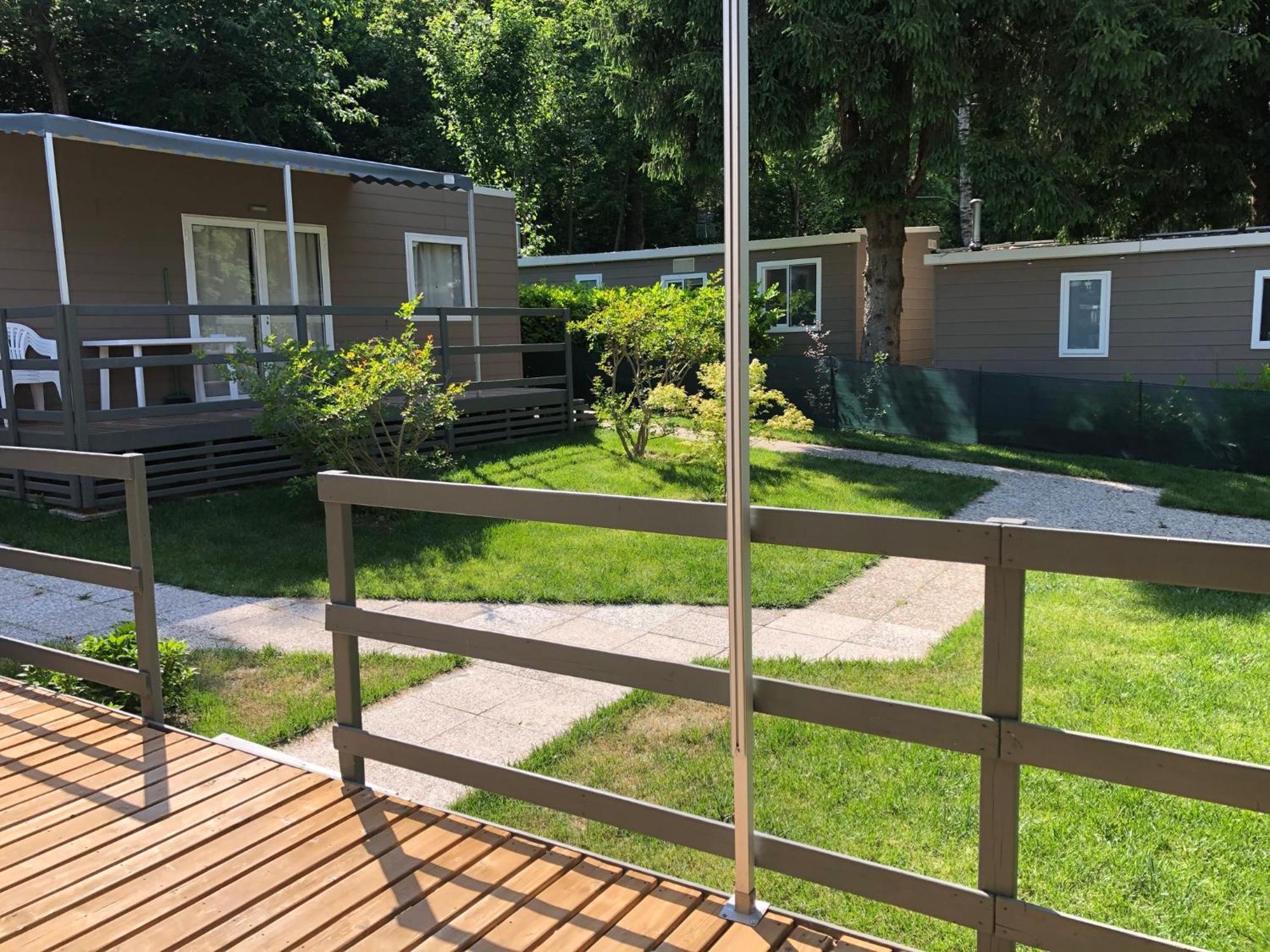 Camping Montorfano Bagian luar foto